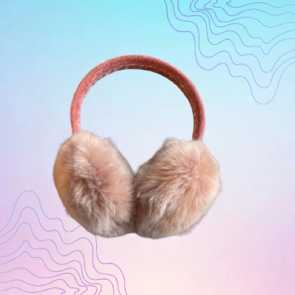 VELVET Blush Pink Faux Fur Earmuffs - Picture 1 of 1
